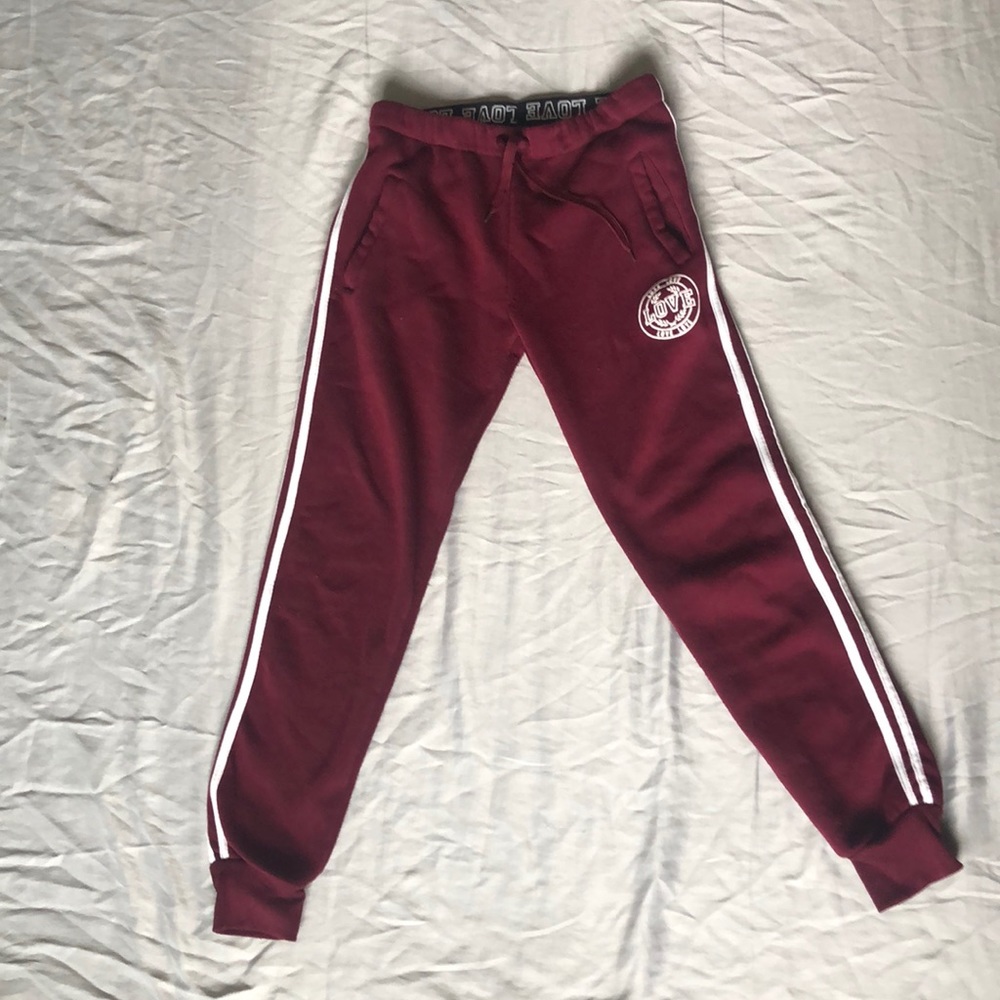 Love, Maroon pants